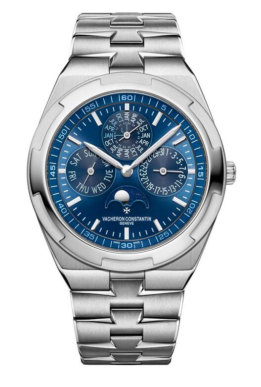 Blue colored dials enhance the attraction of the replica watches online.